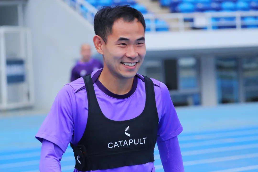 河南队全队训练积极，准备迎接挑战的简单介绍