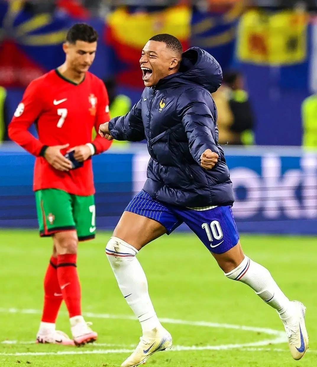 关于姆巴佩巅峰对决，西亚卡姆与70激战拜仁分钟，精彩发挥胜负难料！的信息